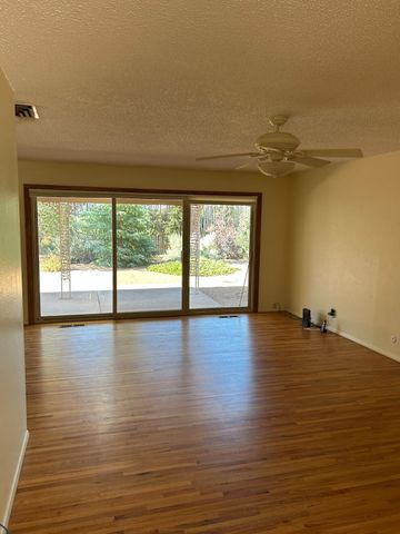 7101 Edwina Avenue NE, Albuquerque, NM 87110