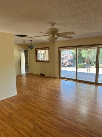 7101 Edwina Avenue NE, Albuquerque, NM 87110