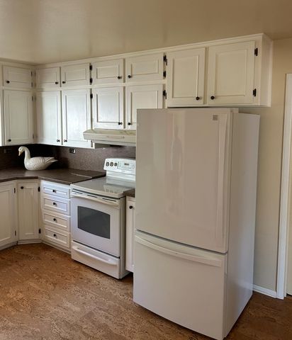 7101 Edwina Avenue NE, Albuquerque, NM 87110