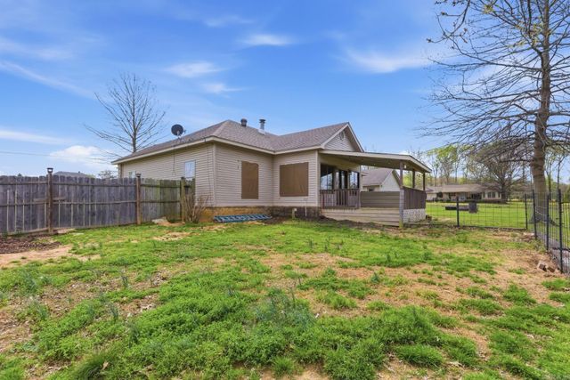 114 Mildred Ln, Beebe, AR 72012