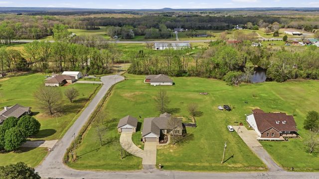 114 Mildred Ln, Beebe, AR 72012