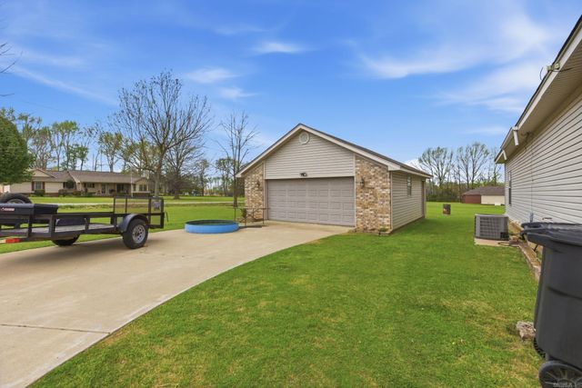 114 Mildred Ln, Beebe, AR 72012