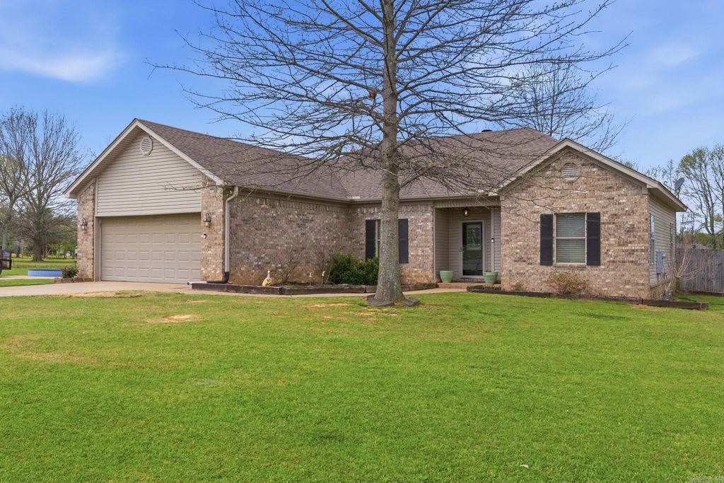 114 Mildred Ln, Beebe, AR 72012