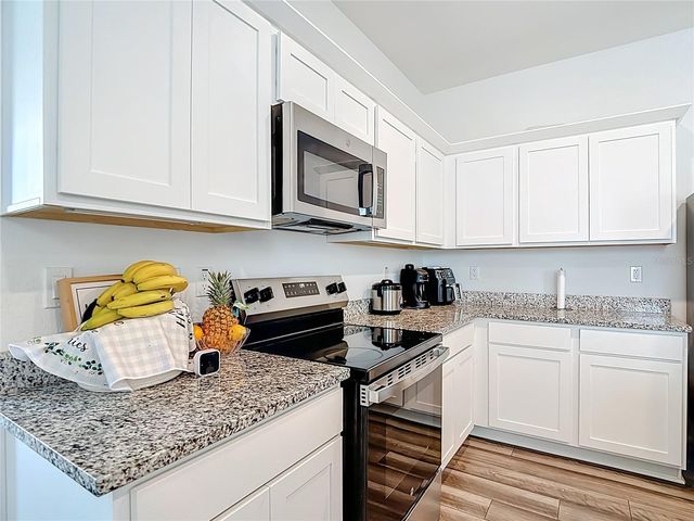 38345 HONEYSUCKLE DRIVE, Dade City, FL 33525