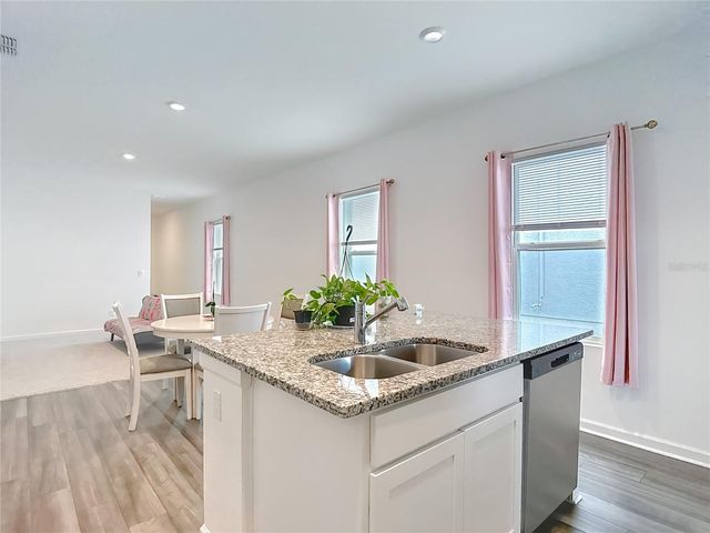 38345 HONEYSUCKLE DRIVE, Dade City, FL 33525