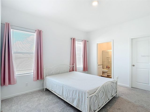 38345 HONEYSUCKLE DRIVE, Dade City, FL 33525