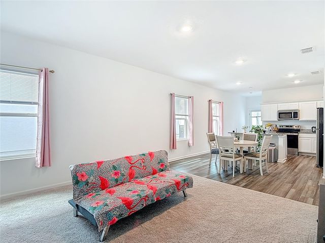 38345 HONEYSUCKLE DRIVE, Dade City, FL 33525