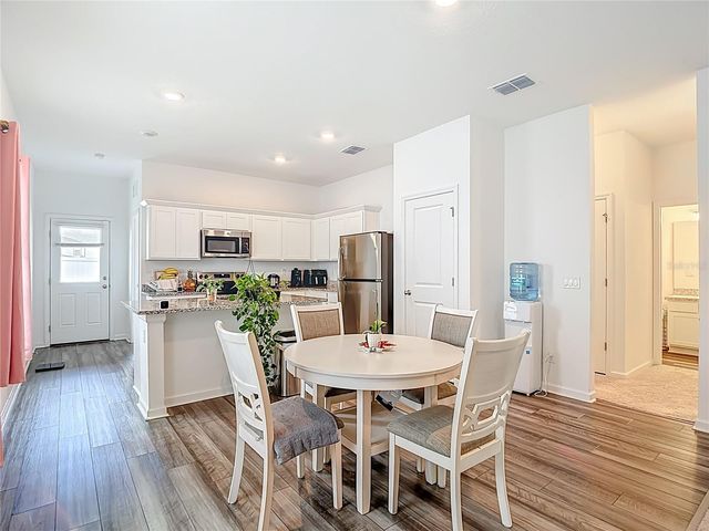 38345 HONEYSUCKLE DRIVE, Dade City, FL 33525