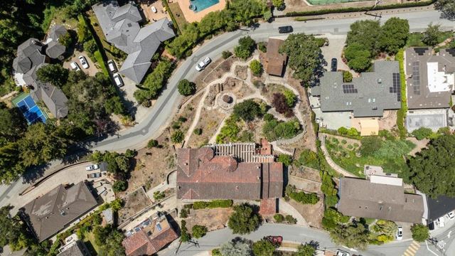 1385 Hillside Circle, Burlingame, CA 94010