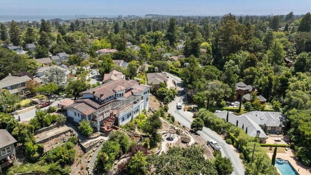 1385 Hillside Circle, Burlingame, CA 94010