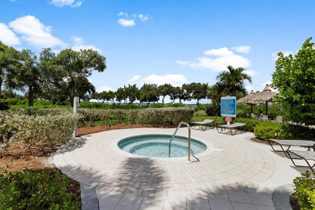 289 SAPPHIRE LAKE DRIVE 202, Bradenton, FL 34209