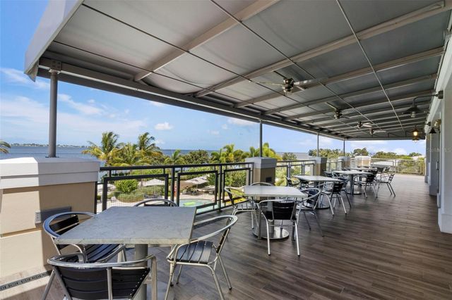 289 SAPPHIRE LAKE DRIVE 202, Bradenton, FL 34209