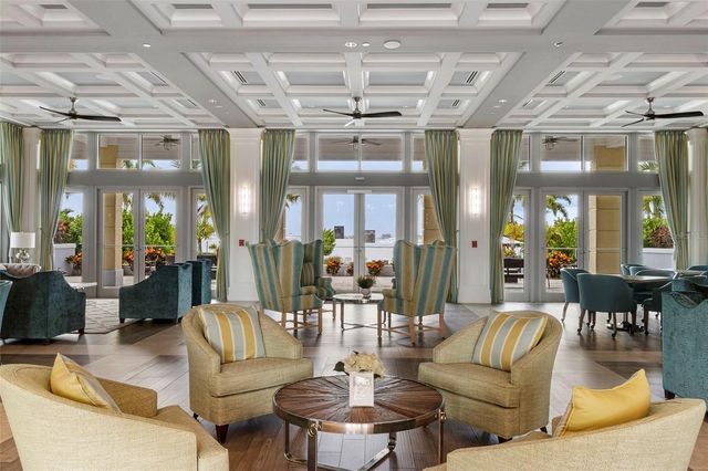 289 SAPPHIRE LAKE DRIVE 202, Bradenton, FL 34209