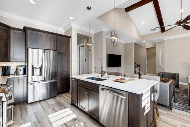 289 SAPPHIRE LAKE DRIVE 202, Bradenton, FL 34209