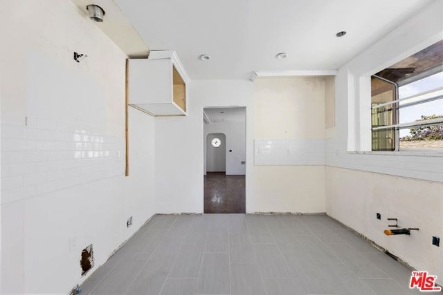 4218 W 58th Place, Los Angeles, CA 90043