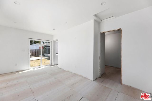 4218 W 58th Place, Los Angeles, CA 90043