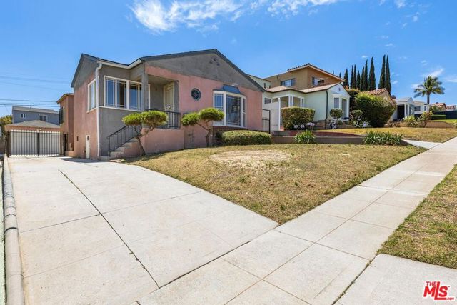 4218 W 58th Place, Los Angeles, CA 90043