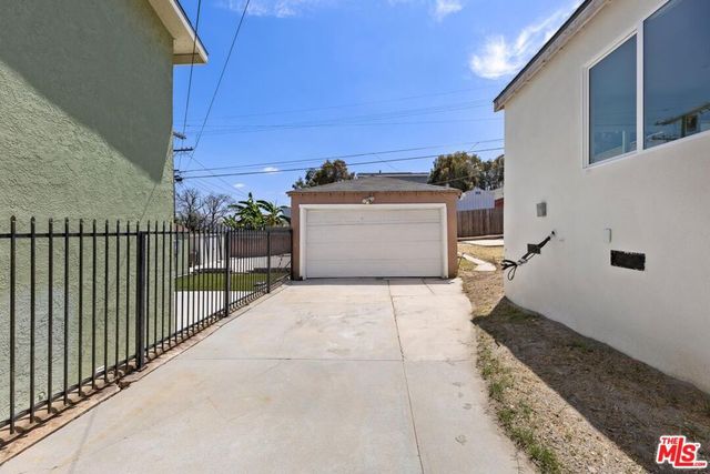 4218 W 58th Place, Los Angeles, CA 90043