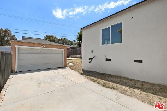 4218 W 58th Place, Los Angeles, CA 90043