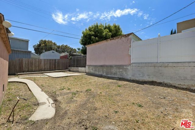 4218 W 58th Place, Los Angeles, CA 90043