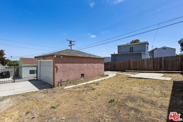 4218 W 58th Place, Los Angeles, CA 90043