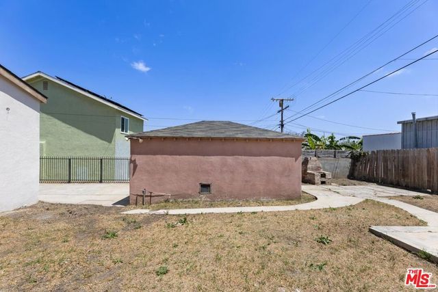 4218 W 58th Place, Los Angeles, CA 90043