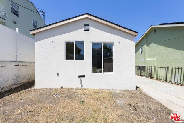 4218 W 58th Place, Los Angeles, CA 90043