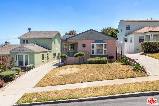 4218 W 58th Place, Los Angeles, CA 90043