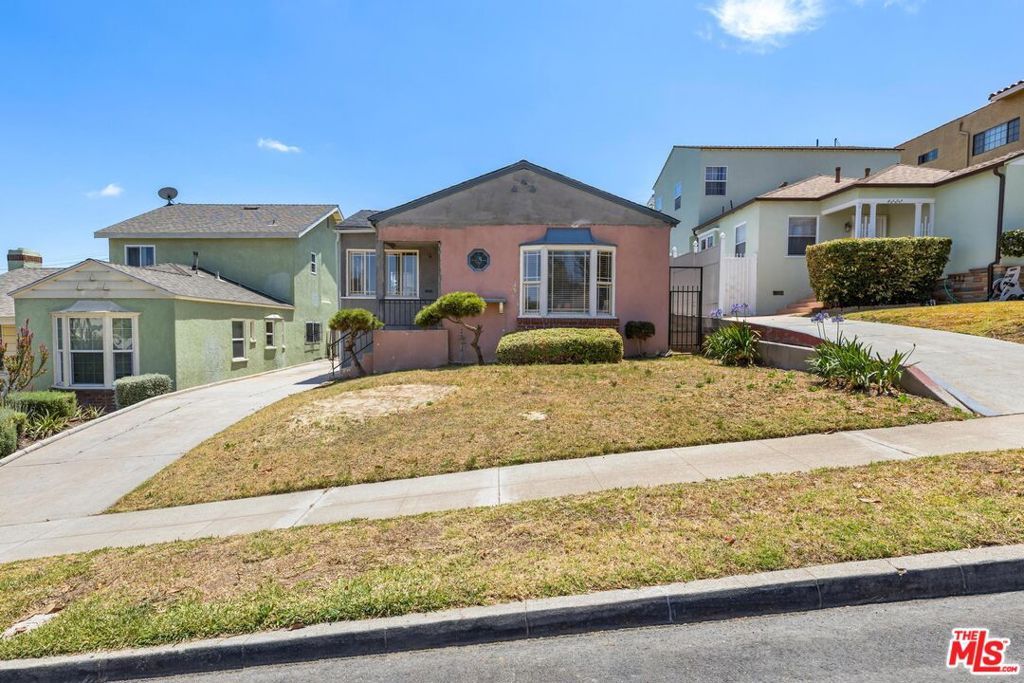 4218 W 58th Place, Los Angeles, CA 90043