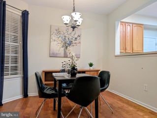 21 MILLER CIR, Pennington, NJ 08534