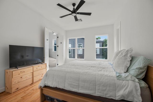 1234 E 23rd Street, Houston, TX 77009