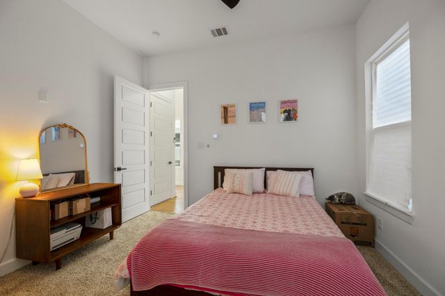 1234 E 23rd Street, Houston, TX 77009