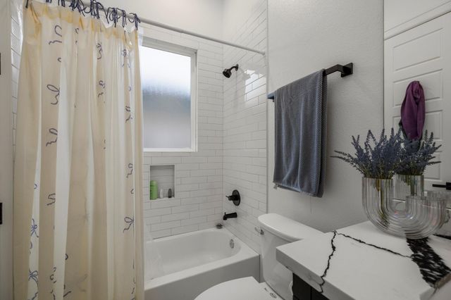 1234 E 23rd Street, Houston, TX 77009