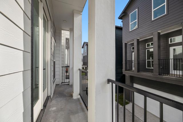 1234 E 23rd Street, Houston, TX 77009