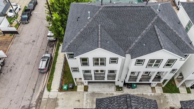 1234 E 23rd Street, Houston, TX 77009