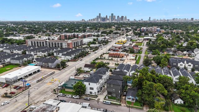 1234 E 23rd Street, Houston, TX 77009
