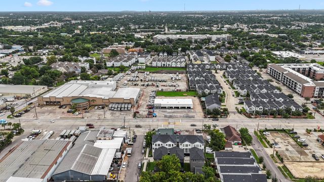 1234 E 23rd Street, Houston, TX 77009