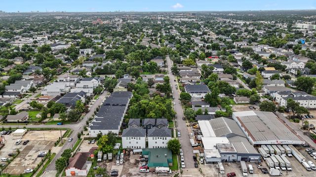 1234 E 23rd Street, Houston, TX 77009