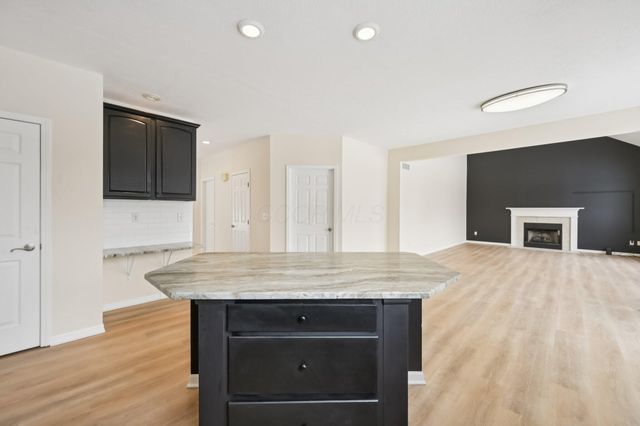 8949 Hickory View Street NW, Canal Winchester, OH 43110