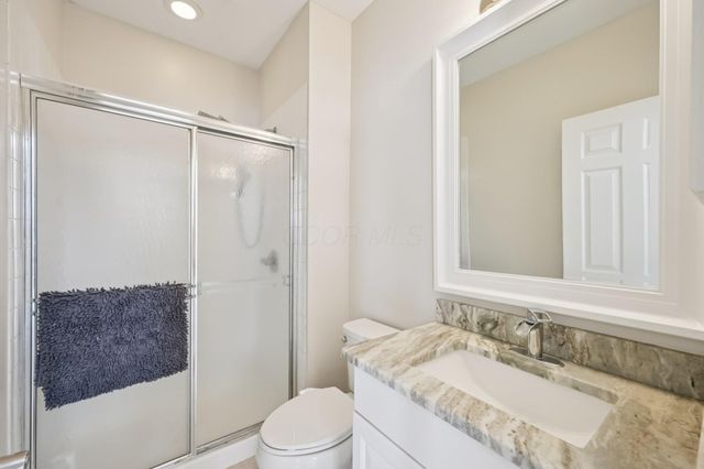 8949 Hickory View Street NW, Canal Winchester, OH 43110