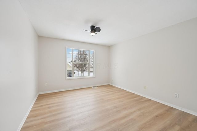 8949 Hickory View Street NW, Canal Winchester, OH 43110