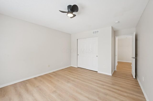 8949 Hickory View Street NW, Canal Winchester, OH 43110