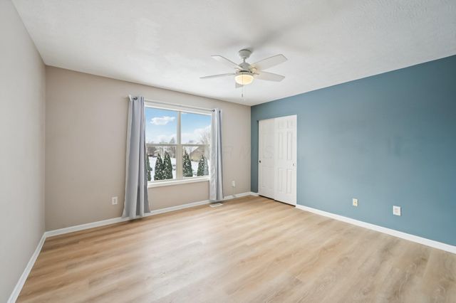 8949 Hickory View Street NW, Canal Winchester, OH 43110