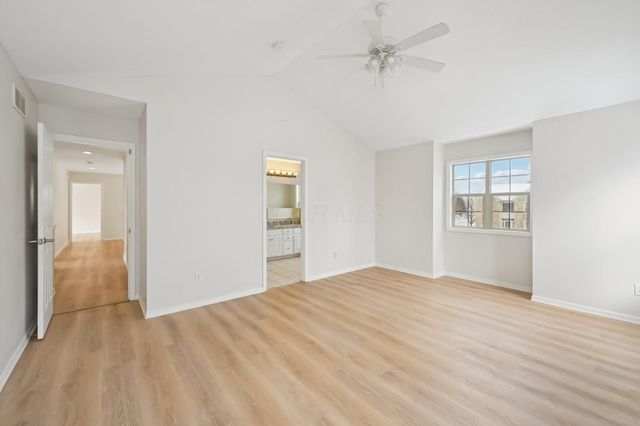 8949 Hickory View Street NW, Canal Winchester, OH 43110