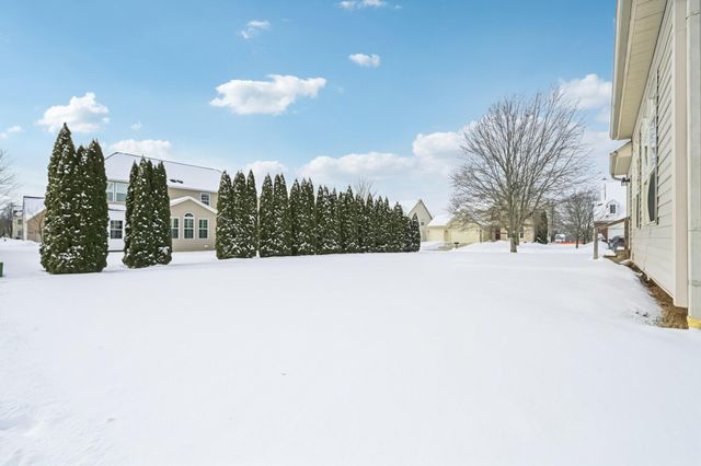 8949 Hickory View Street NW, Canal Winchester, OH 43110