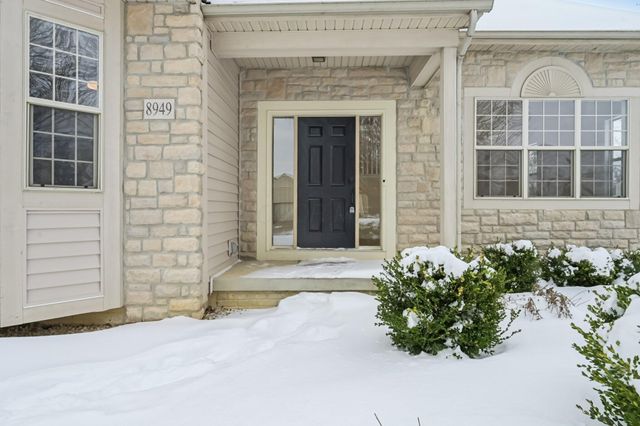 8949 Hickory View Street NW, Canal Winchester, OH 43110