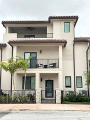 4867 NW 84th Ave, Doral, FL 33166