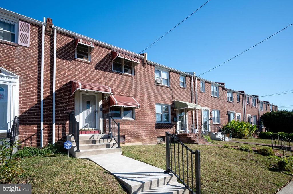 Image 2 of property listing at 2913 W 3RD ST, Wilmington, DE 19805