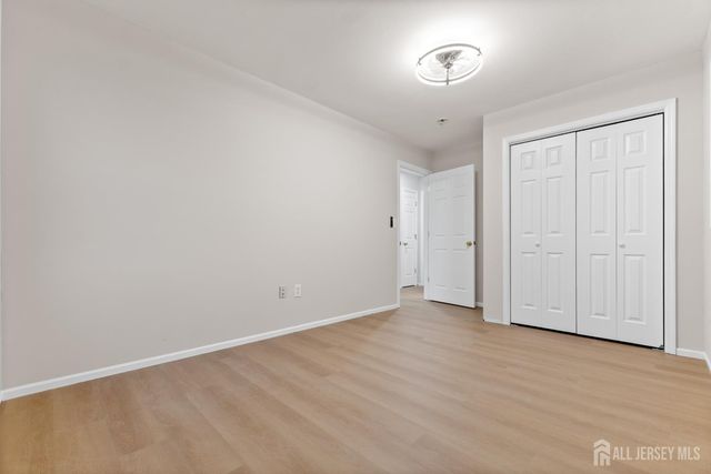 945 Lincoln Boulevard, Middlesex, NJ 08846