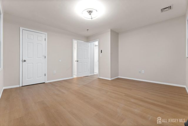 945 Lincoln Boulevard, Middlesex, NJ 08846